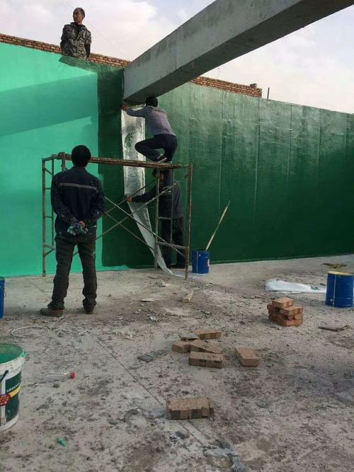 河南针对老旧车间地面普遍存在的起砂、裂缝问题